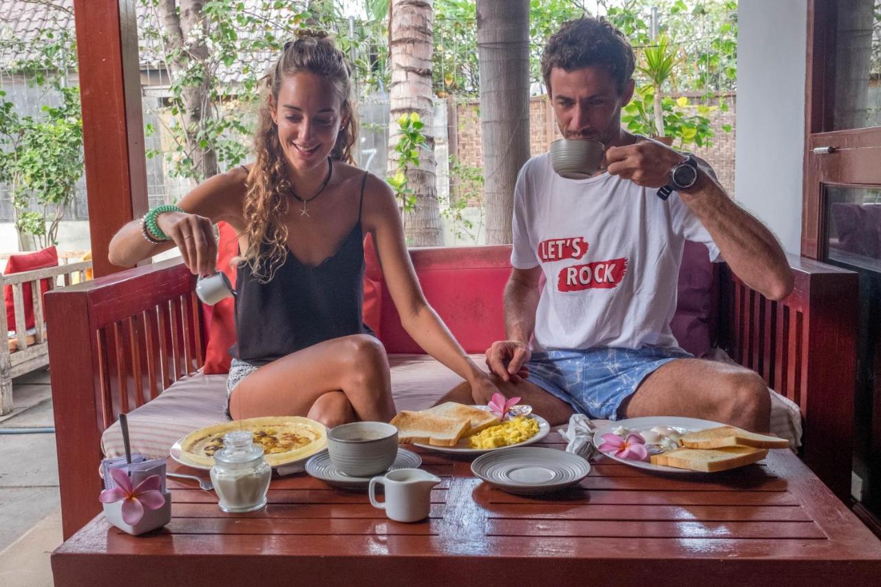 Aaliku Bungalows Gili Trawangan Kültér fotó